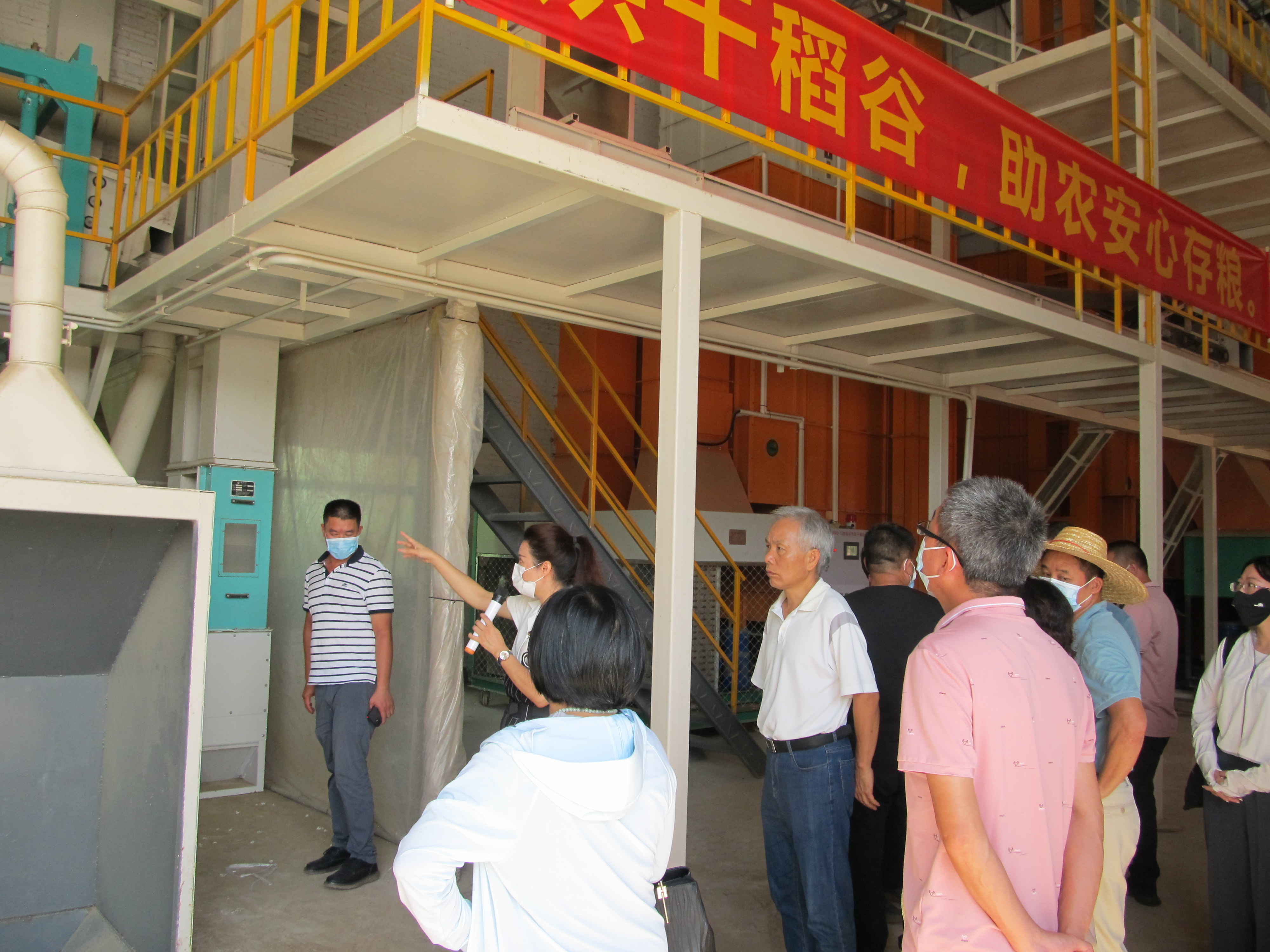 2021年吴川市水稻机械化种植和烘干一体化建设技术推广现场会 (3).jpg