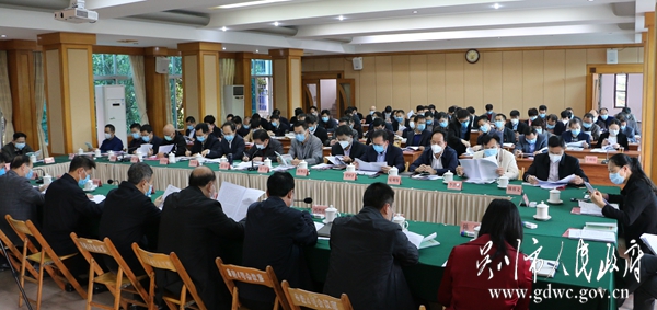 3-传达学习习近平总书记在中央政治局常务委员会会议研究加强新型冠状病毒感染的肺炎疫情防控工作时的重要讲话精神。IMG_7821.JPG