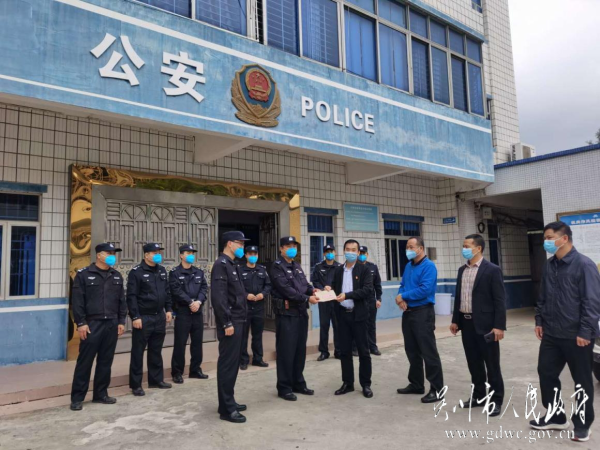 黄坡镇多少人口_北流隆盛镇有多少人口(2)