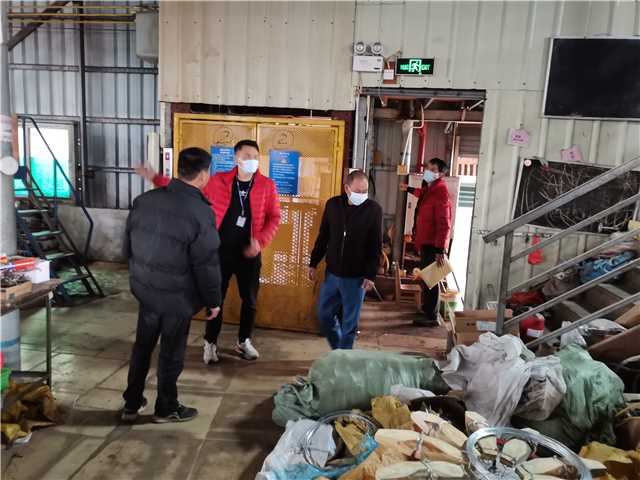 对梅菉街道辖区企业、“三合一”场所开展安全生产和消防安全隐患排查整治行动.jpg