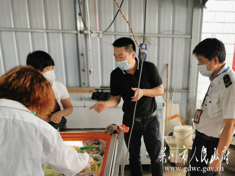 图6 柯建春副局长带队督导重点环节食品安全大检查工作.jpg
