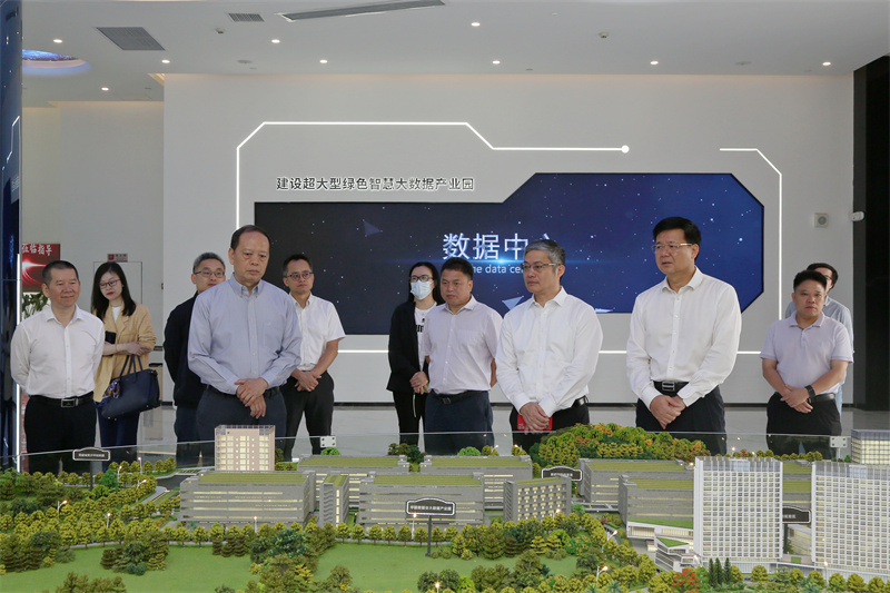 相片2-马学斌带队在韶关市调研_副本.jpg