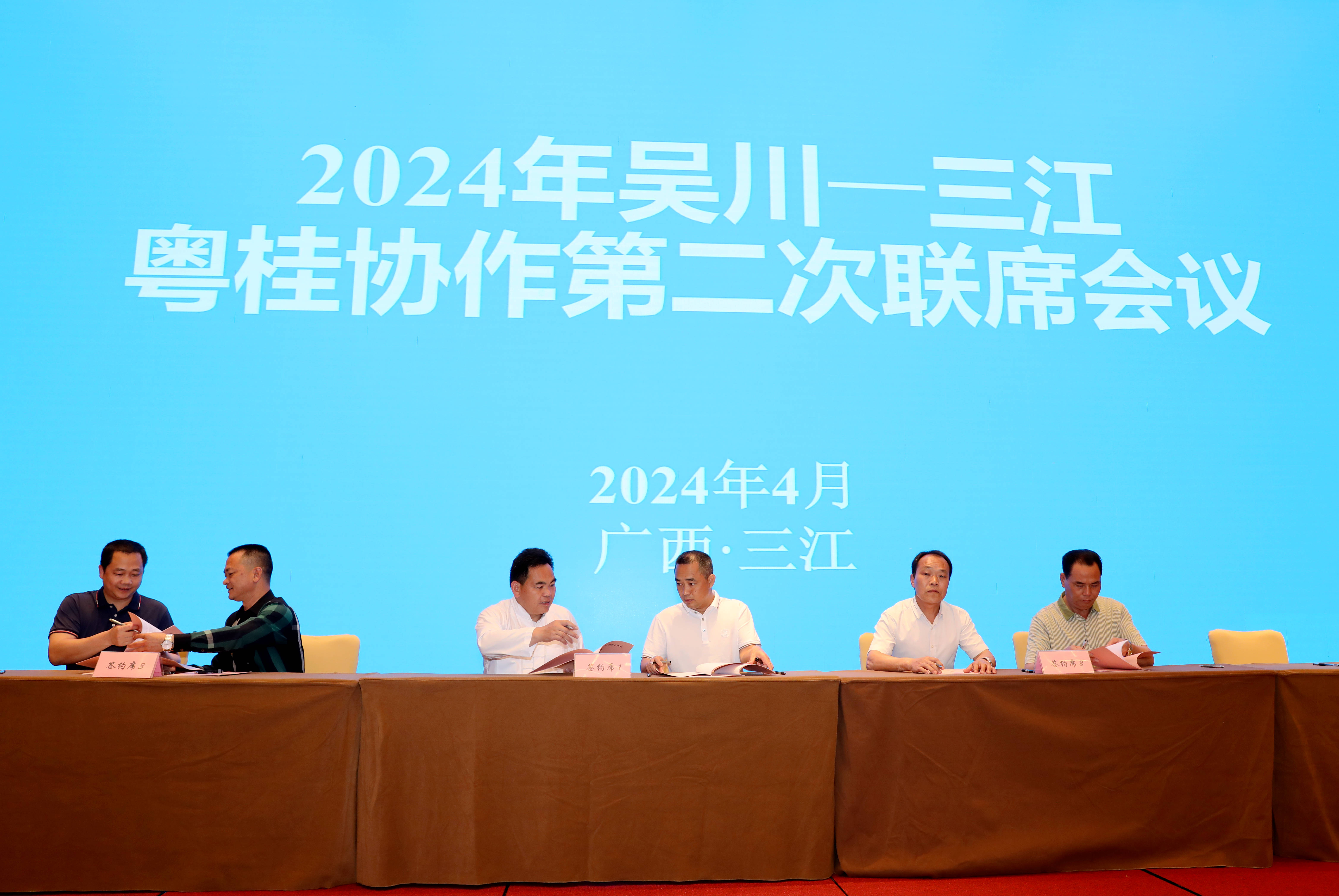 陈华 摄影3.jpg