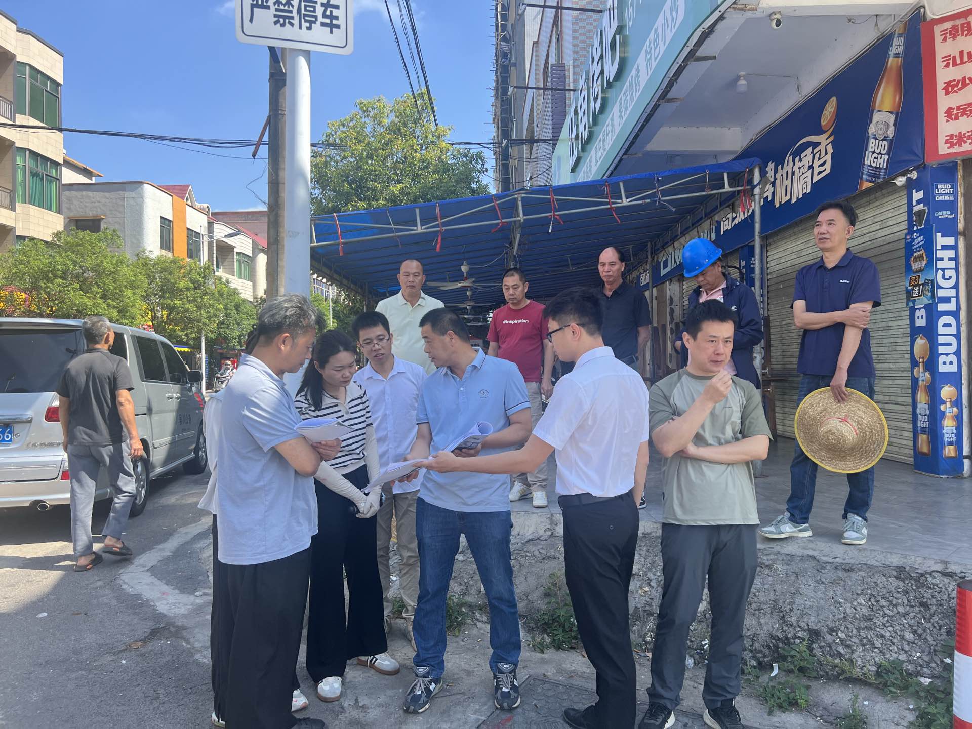 局领导带队陪同调研第三批典型镇培育建设