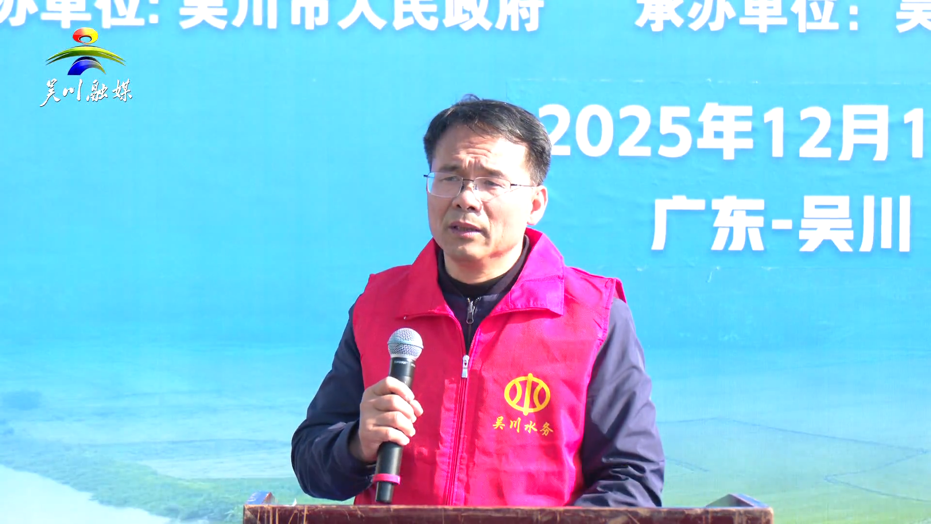 军民干企战清淤 水润吴川展新貌