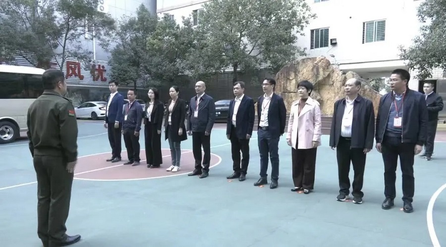 市委书记庞晓冬率队开展春节前慰问活动