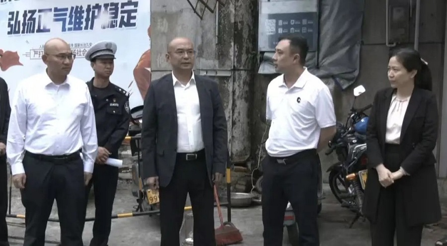 市委书记庞晓冬督导元宵节期间民俗活动安全稳定工作