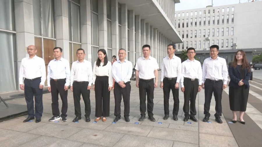 我市举办周成虎院士宣讲会暨无人机遥感网运营中心揭牌活动