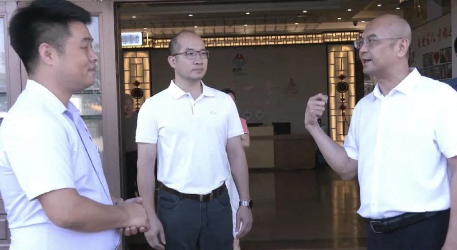市委书记庞晓冬督导群众身边不正之风和腐败问题集中整治、环保督察整改及“百千万工程”典型村培育建设工作