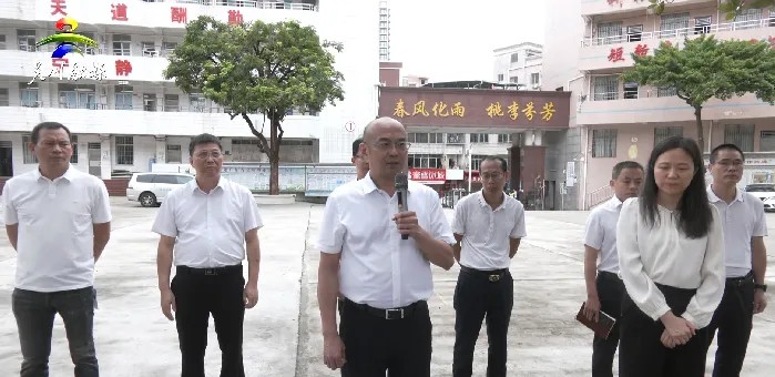 市委书记庞晓冬督导高考备考工作