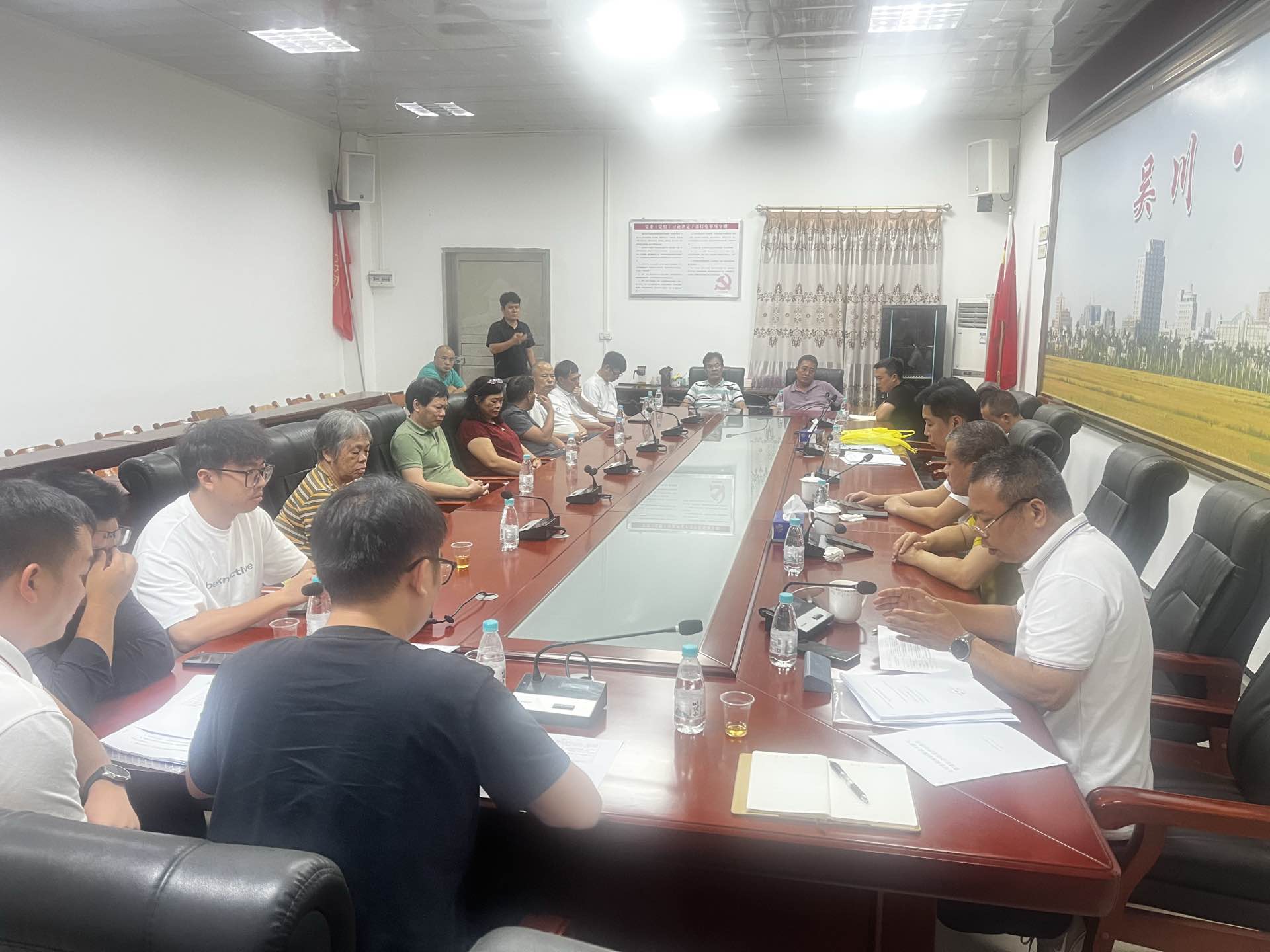 局领导参加黄坡镇区燃气管道施工问题协调会议